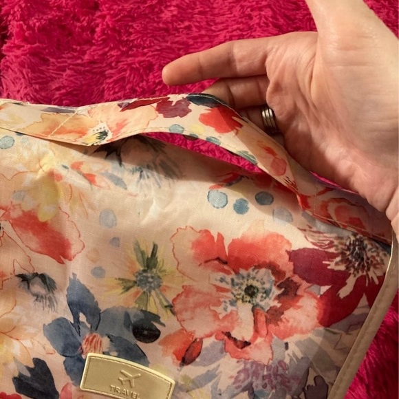 Travel Bag for Cosmetics - Picture 10 of 10